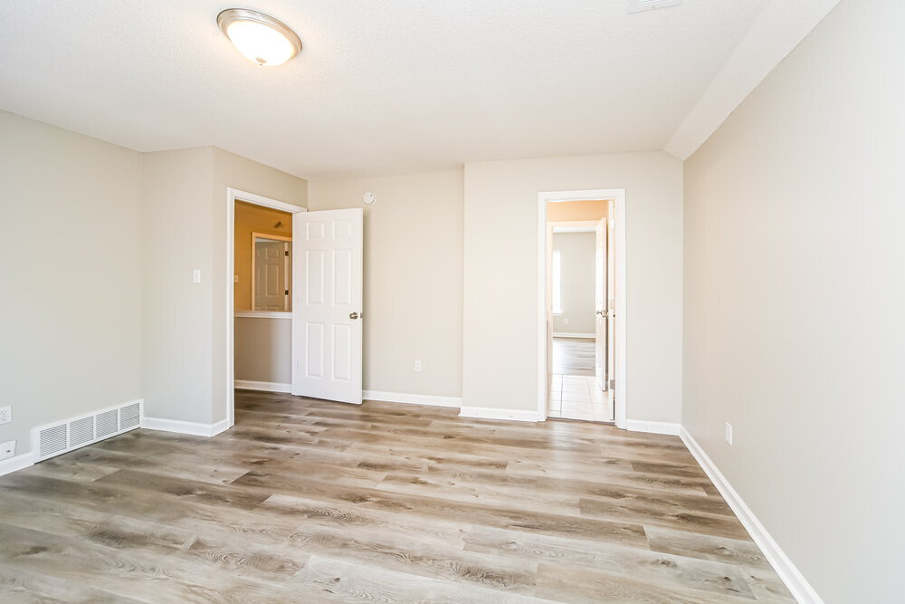 Building Photo - 10738 Pecan View Dr
