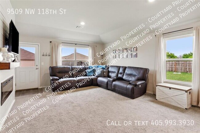 Building Photo - 9509 NW 118th St