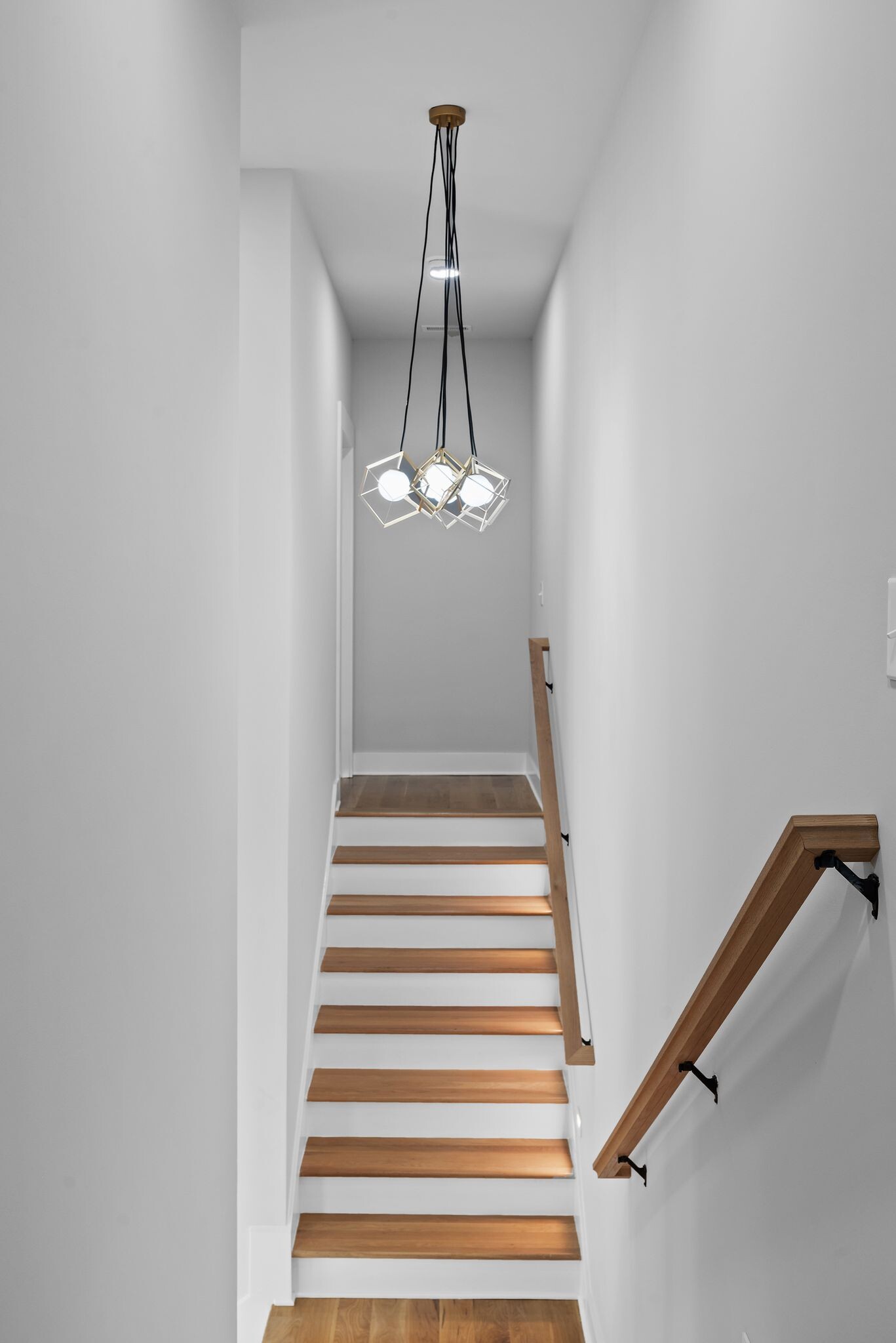 Building Photo - 2521 W Heiman St