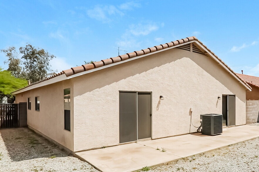 Building Photo - 3033 W Desert Vista Trail