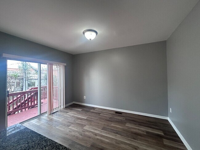 Building Photo - Baltimore - 3 Bedrooms and 2.5 baths Available!