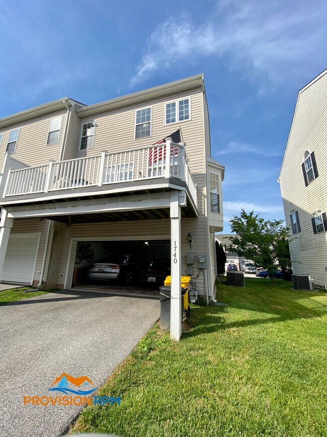 Building Photo - 1740 Theale Way