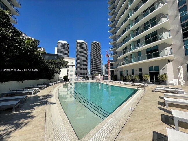 Building Photo - 1100 S Miami Ave