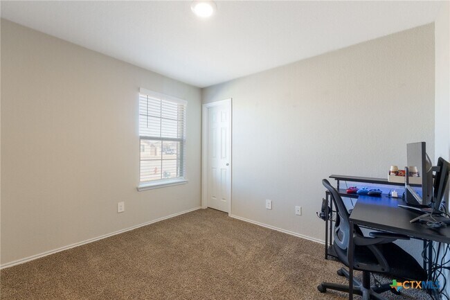 Building Photo - 2305 Merganser Dr