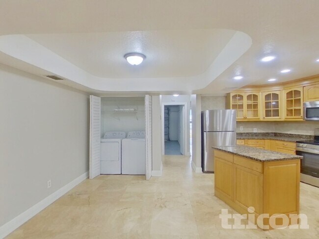 Building Photo - 1751 Shady Leaf Dr