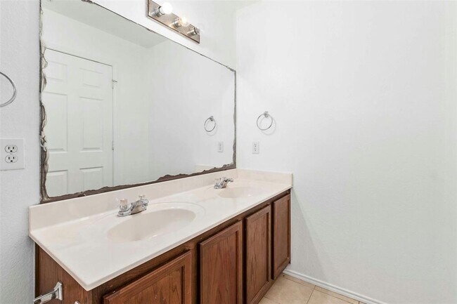 Building Photo - 12409 Sky Harbor Dr