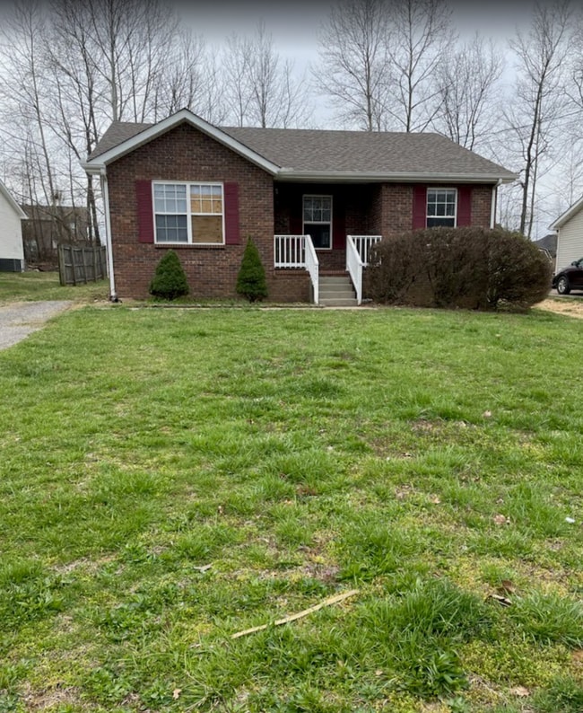 Primary Photo - 440 Terrier Way