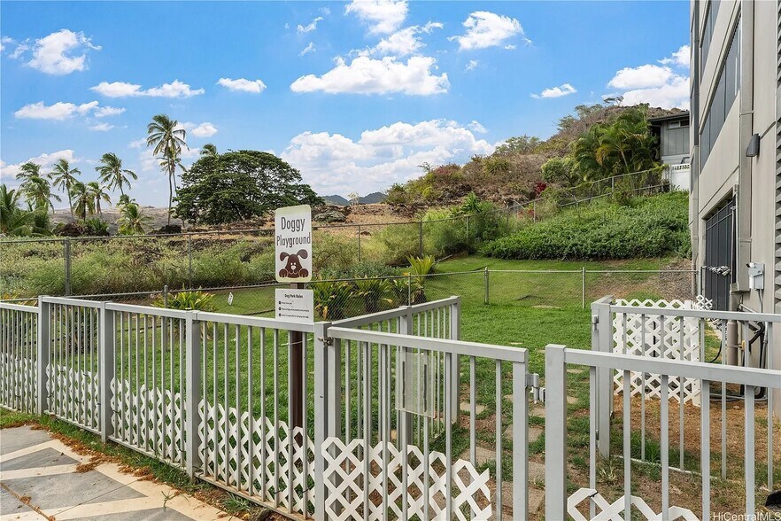 Building Photo - 7000 Hawaii Kai Dr