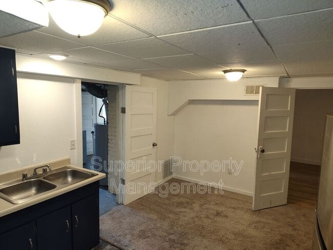 Building Photo - 2121 Park Pl