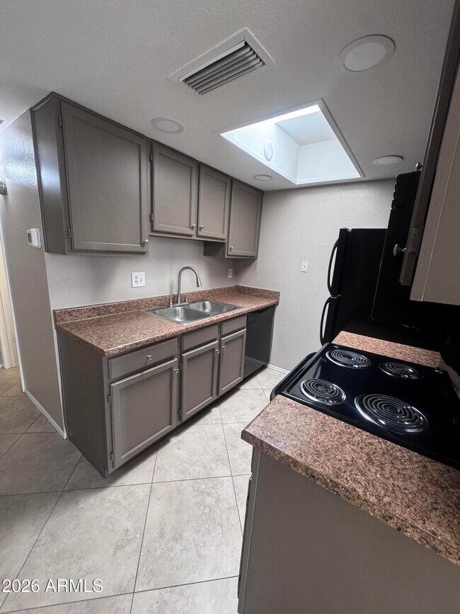 Building Photo - 8888 N 47th Ave