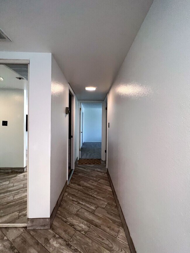 Building Photo - SCOTTSDALE SHADOWS LUXURY CONDO WITH AC, WATER INCLUDED AND 9 HOLE GOLF