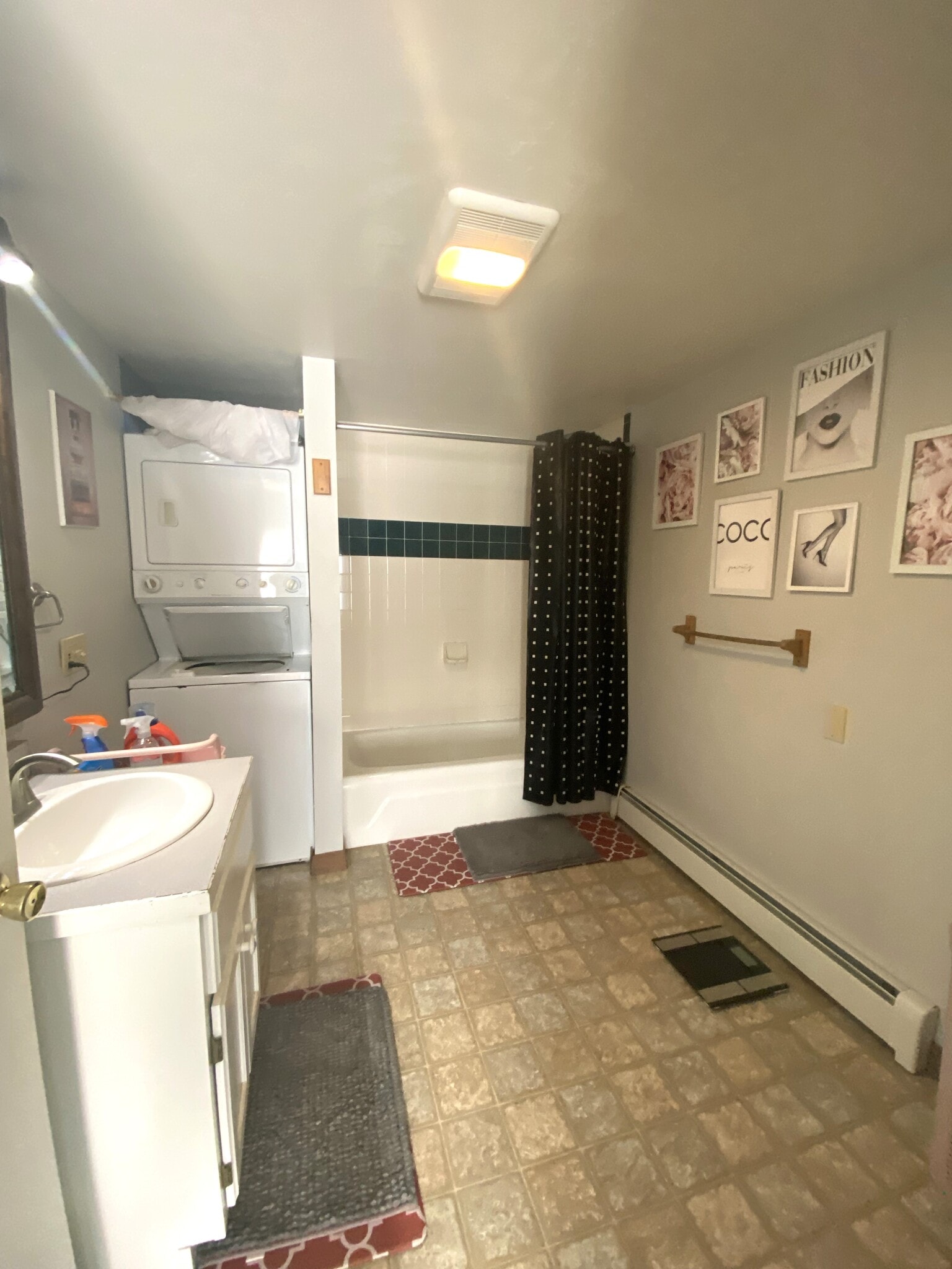 Building Photo - 16 Hillcrest St