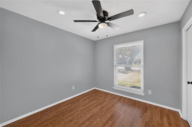 Building Photo - 2760 Hollandale Ln