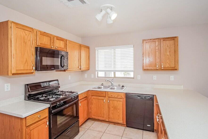 Building Photo - 4756 Julesburg Dr