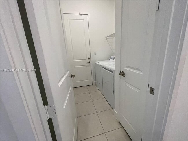 Building Photo - 4506 SW 174th Ave