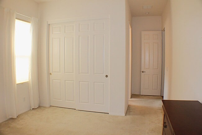 Building Photo - Welcome to Resort-Style Living at Four Sea...