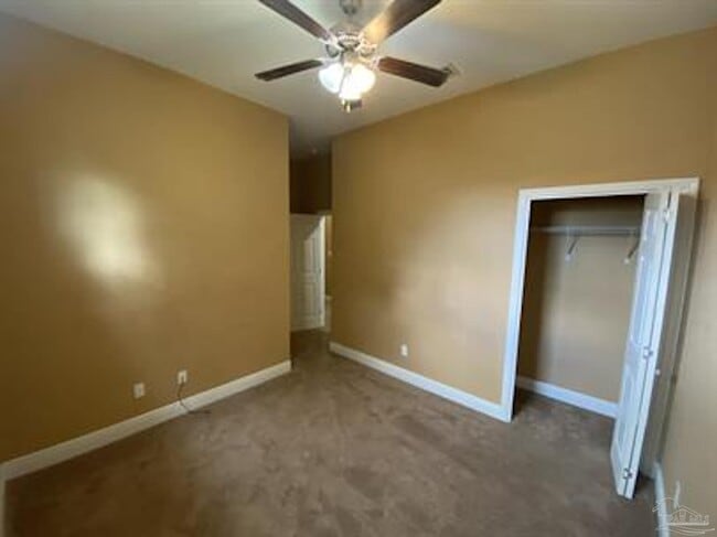 Building Photo - 7071 Lake Joanne Dr