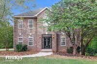 Building Photo - 6590 Lake Dale Way