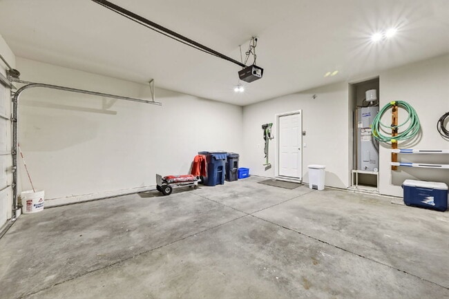 Building Photo - Furnished 3-Bedroom Home in Southwest Bend with Yard Care Included