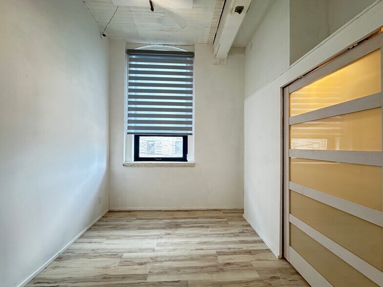 Building Photo - 109 Summer St