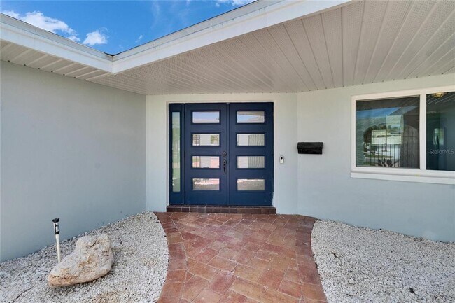 Building Photo - 1492 Sea Gull Dr S