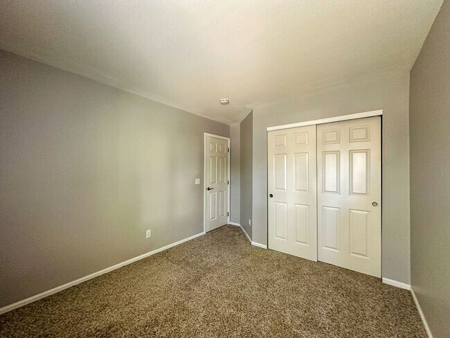 Building Photo - A perfect Highlands Ranch 4-bedroom home
