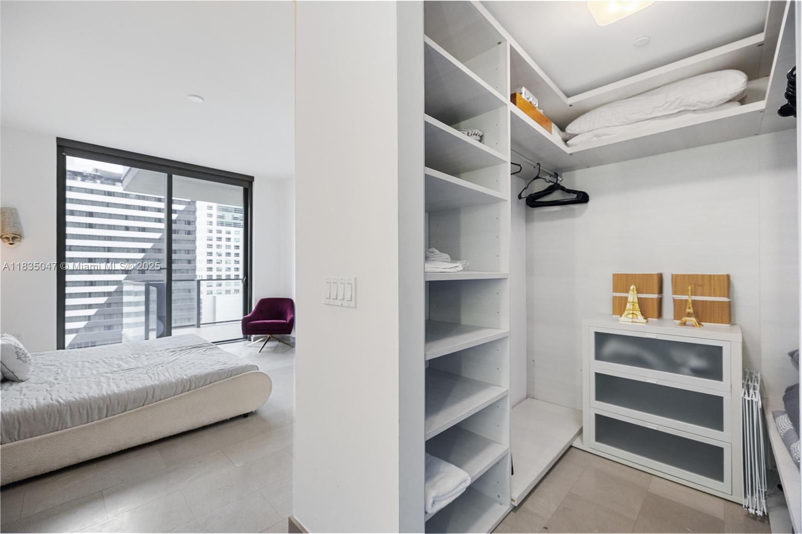 Building Photo - 88 SW 7th St