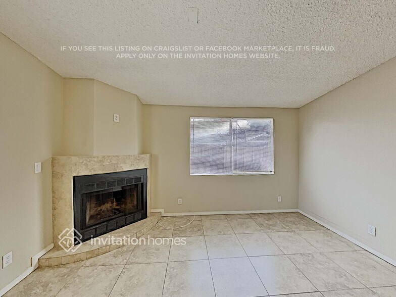 Building Photo - 2713 E Juniper Ave