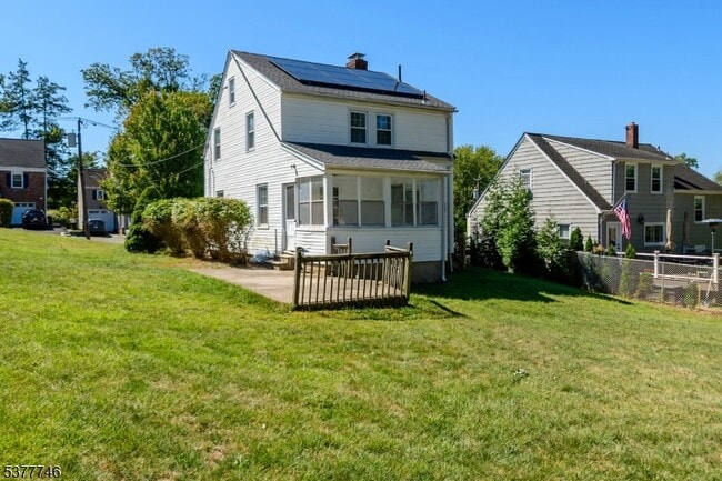 Building Photo - 176 Woodland Ave