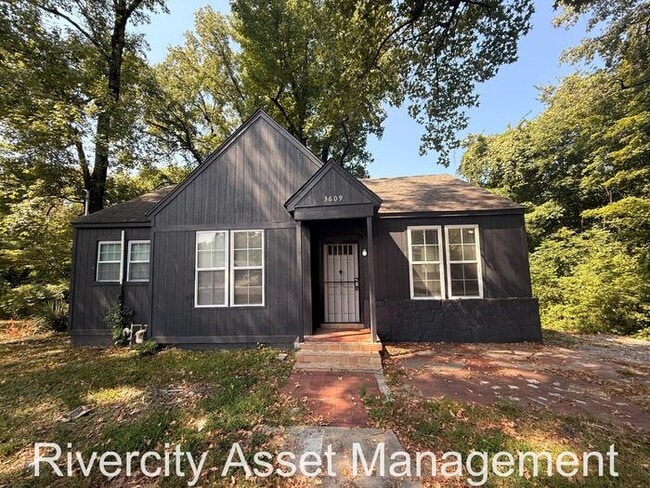 Primary Photo - A Must See In Frayser!!!!!! Section 8 Welc...