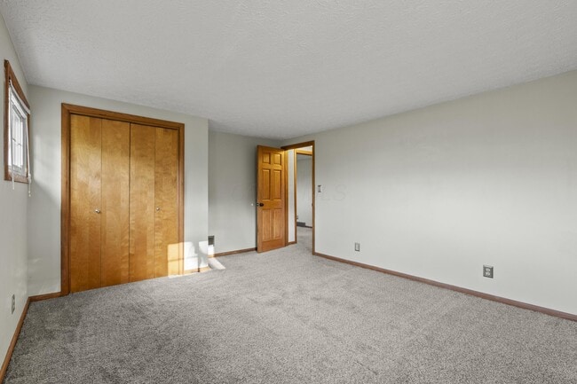 Building Photo - 7711 Hayden Run Rd