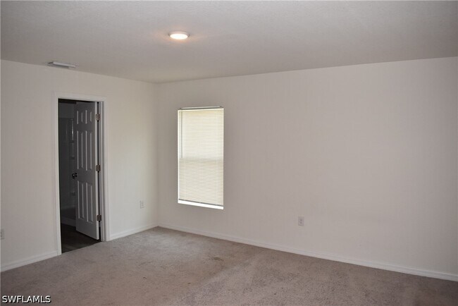 Building Photo - 4795 Lacoco St