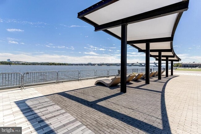 Building Photo - 801 N Fairfax St