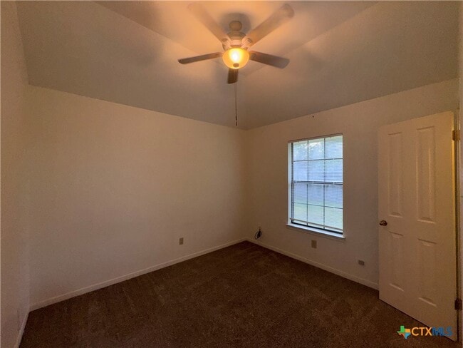 Building Photo - 1801 Thomas Ct