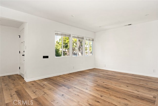 Building Photo - 5840 Allott Ave
