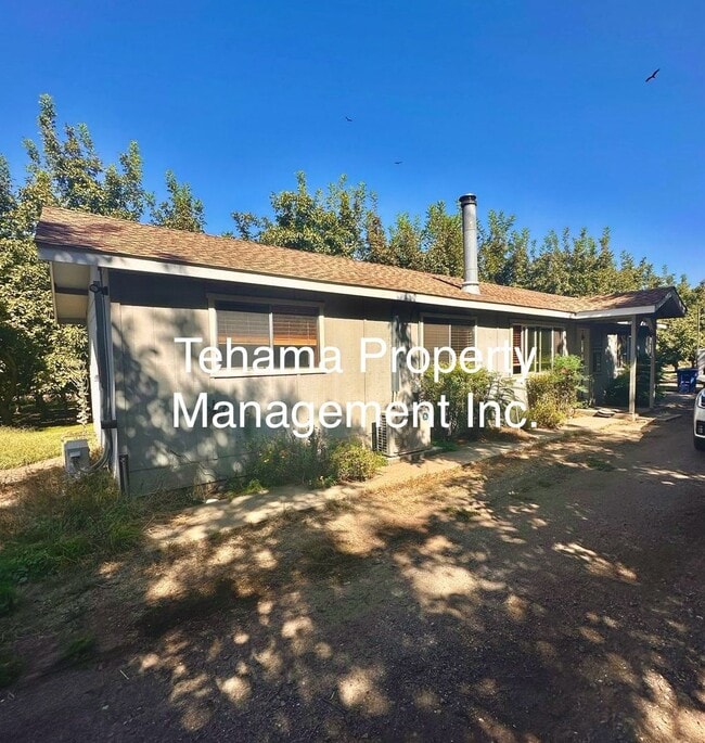 Building Photo - 2 Bedroom 2 bath home in country setting