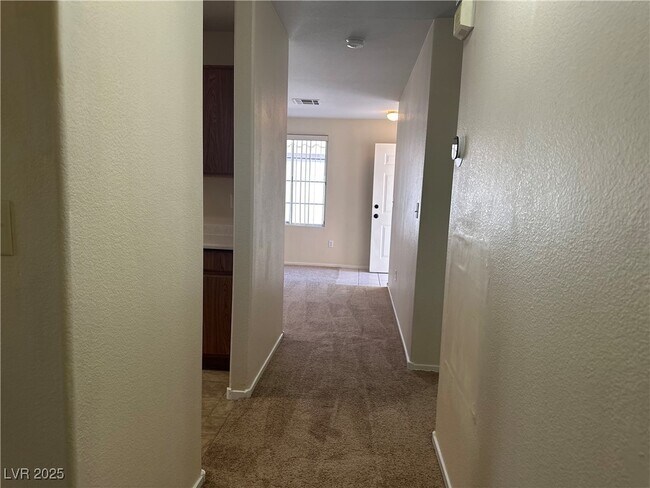 Building Photo - 632 Carlos Julio Ave