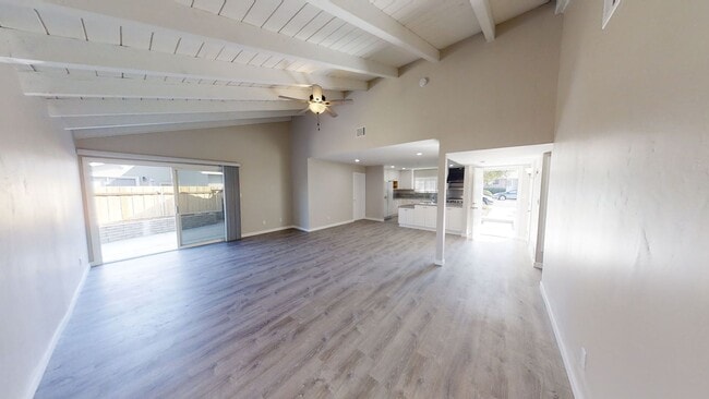 Building Photo - Newly Remodeled 4BD/2BA