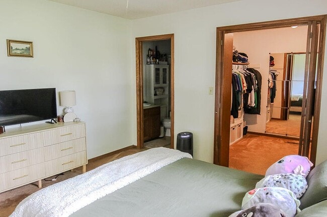 Building Photo - 3422 West St