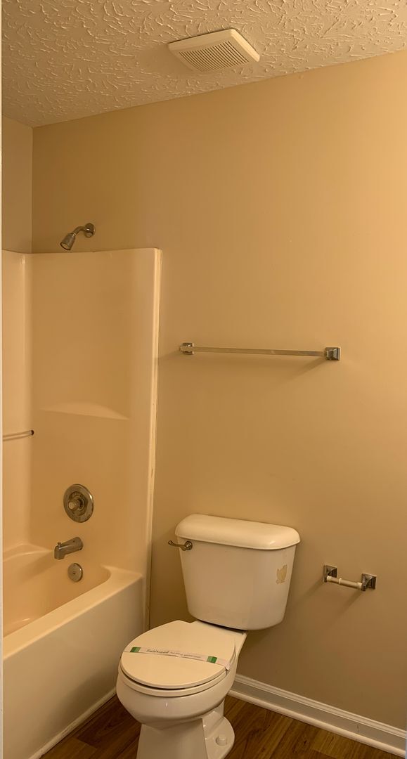 Building Photo - 2 Bedroom 2 Bath Townhouse Available Now on Jasmine Cove Way