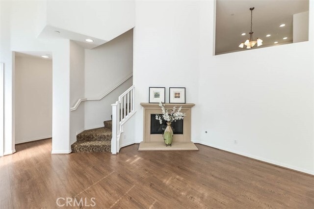 Building Photo - 754 W 1st St