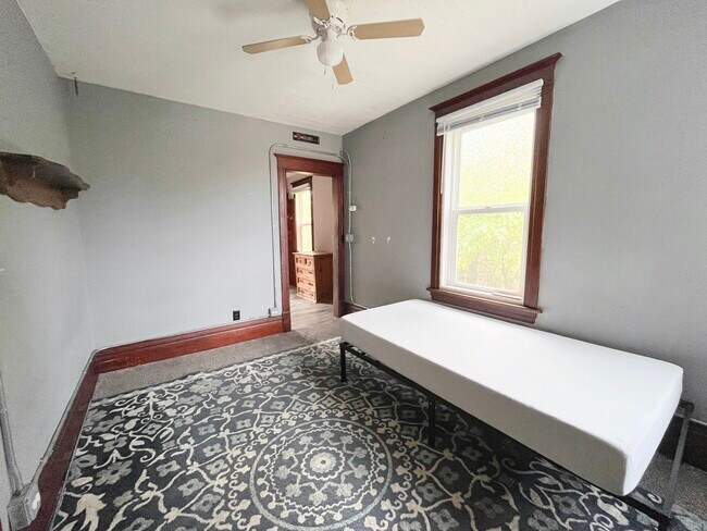 Building Photo - 216 E South St