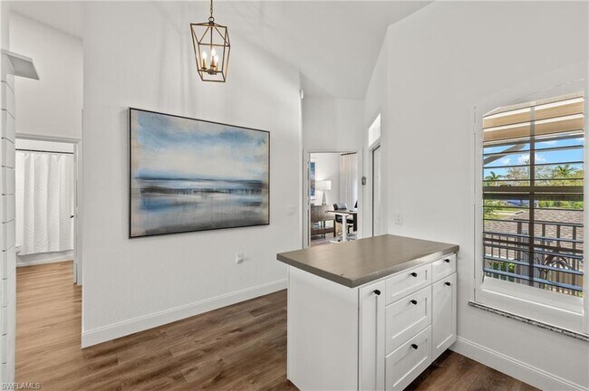 Building Photo - 302 Newport Dr