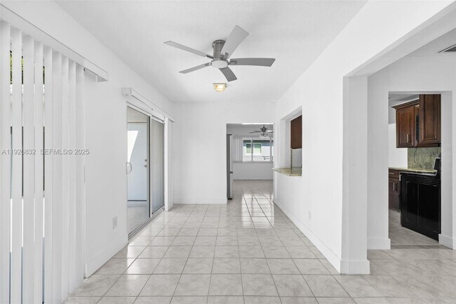 Building Photo - 3925 NW 19th Ave