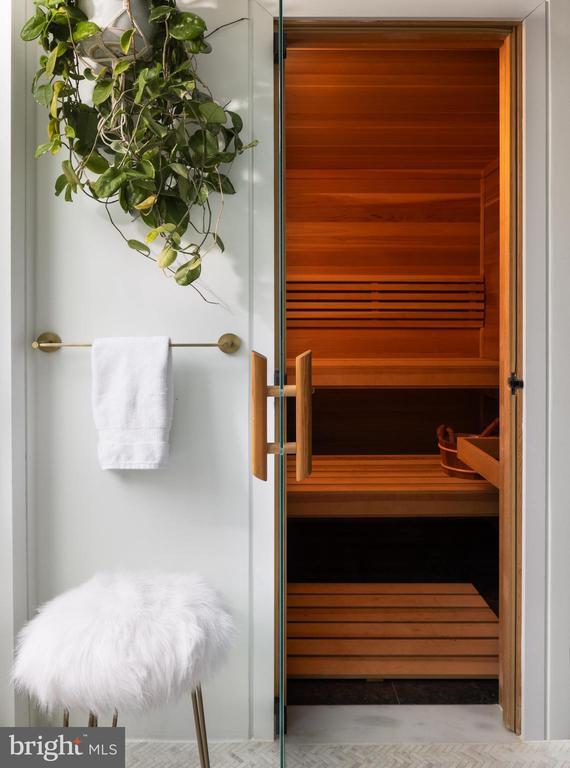 Building Photo - 1727 Delancey St