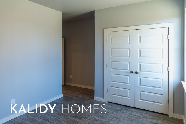 Building Photo - 1796 Salma Rd