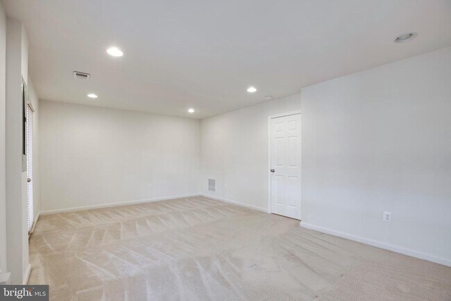 Building Photo - 11774 Lake Baldwin Dr