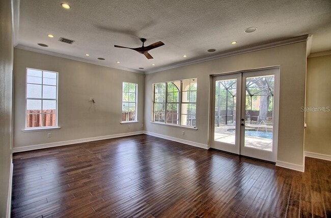 Building Photo - 5908 S Switzer Ave