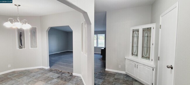 Building Photo - 5750 Sellers Ave