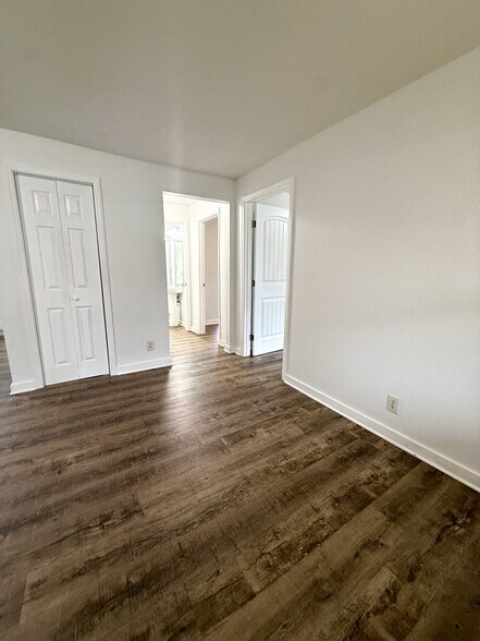 Building Photo - 517 Woodward Ave